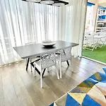 Luxurious 2 Bedrooms Apartment, 30 Meter From * Nice