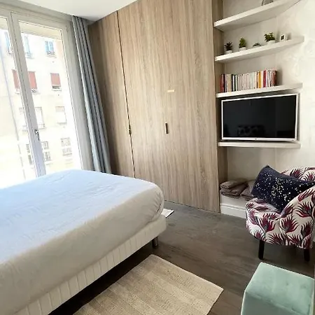 Διαμέρισμα Luxurious 2 Bedrooms Apartment, 30 Meter From Νίκαια