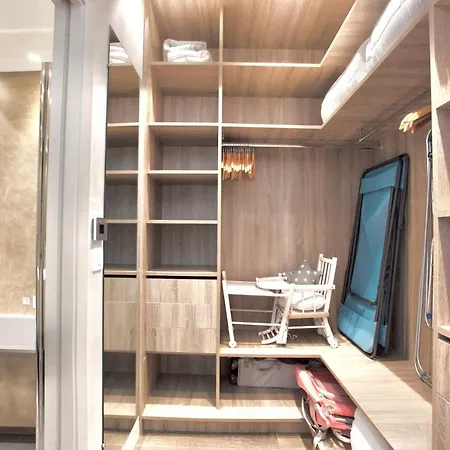 Apartamento Luxurious 2 Bedrooms Apartment, 30 Meter From *