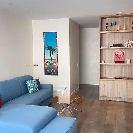 Luxurious 2 Bedrooms Apartment, 30 Meter From * Nice